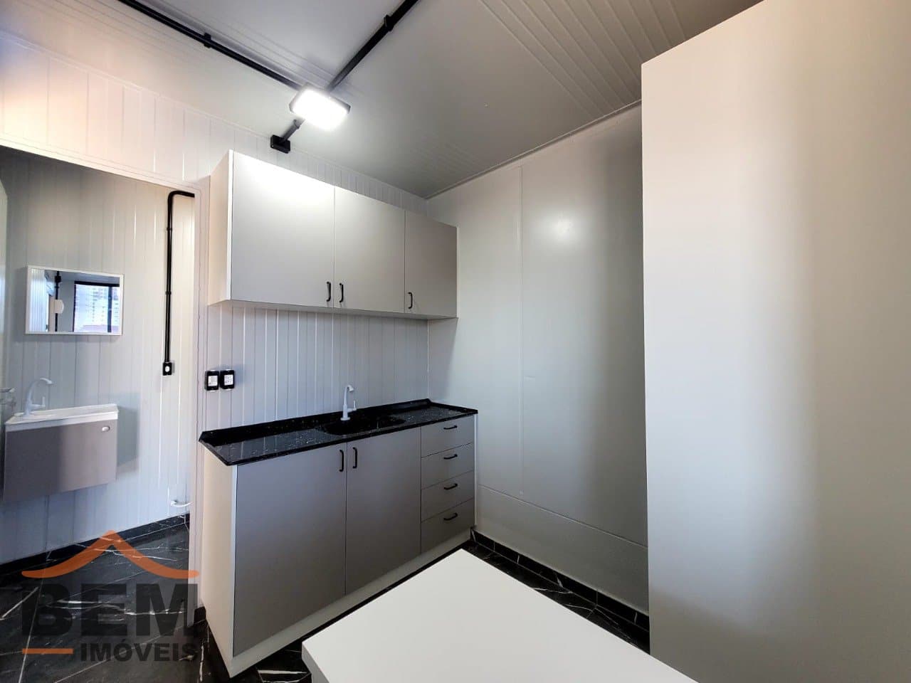 Kitnet para Locação com 1 quarto, 1 vaga no bairro São Judas em Itajaí/SC: 6 - INTERNO