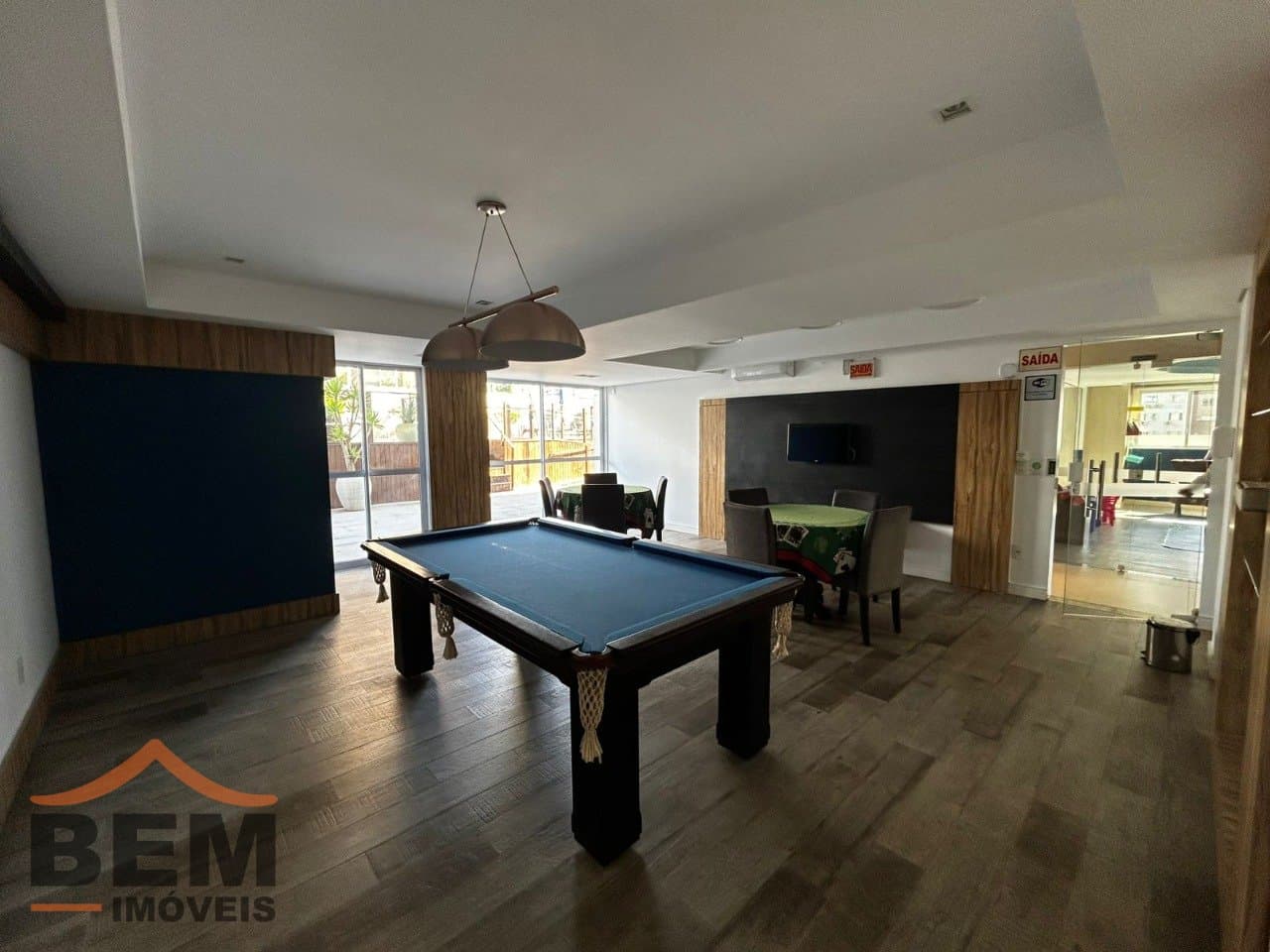 Apartamento à Venda com 1 quarto sendo 1 suíte, 2 vagas no bairro Centro em Itajaí/SC