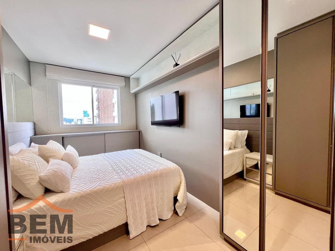 Apartamento à Venda com 1 quarto sendo 1 suíte, 2 vagas no bairro Centro em Itajaí/SC