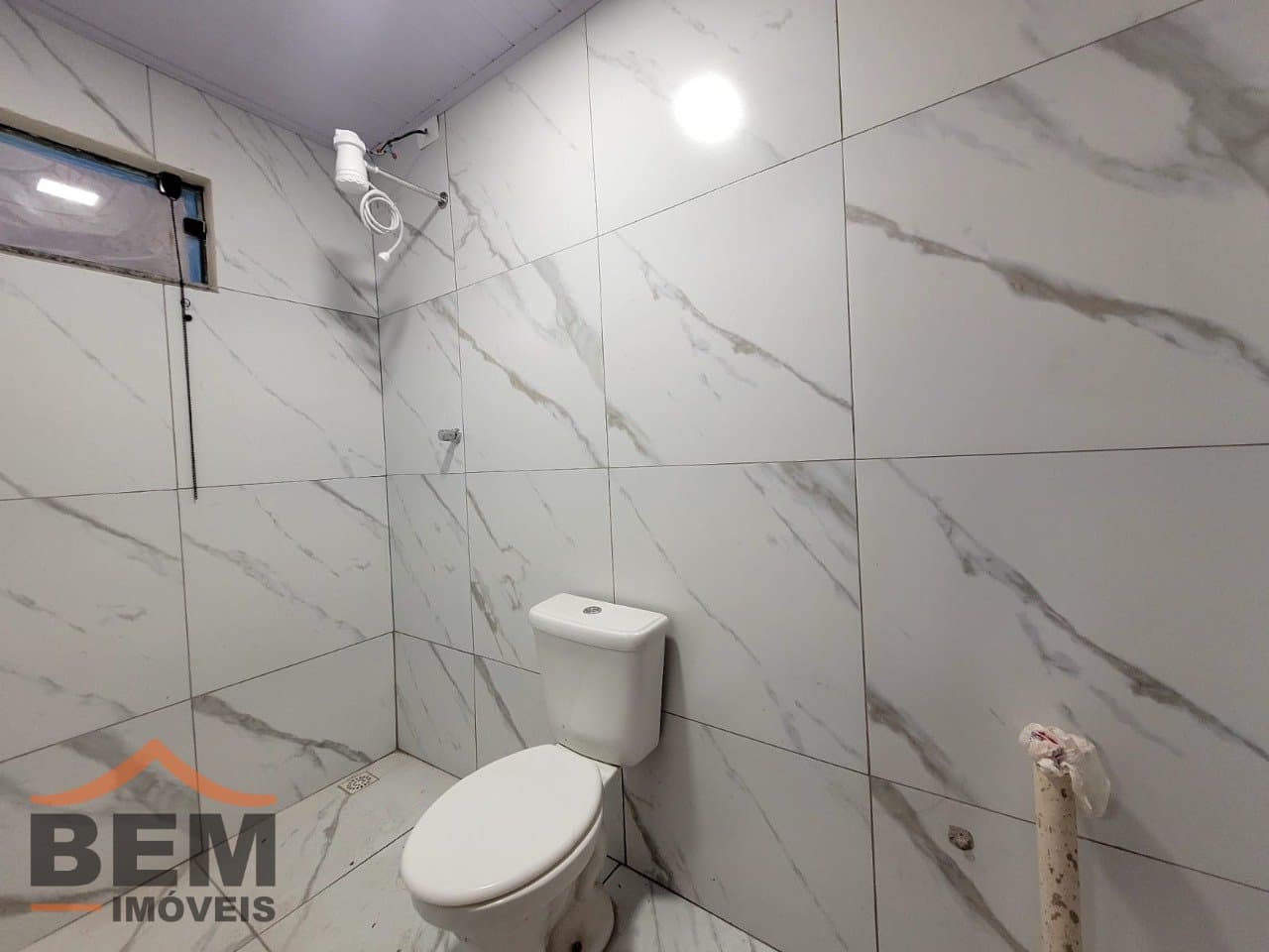 Apartamento para Locação com 2 quartos, 1 vaga no bairro São Vicente em Itajaí/SC: 7 - BANHEIRO