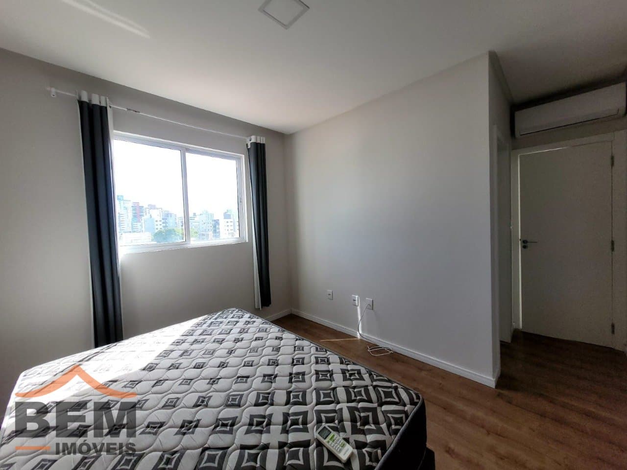 Apartamento para Locação com 1 quarto sendo 1 suíte, 1 vaga no bairro Fazenda em Itajaí/SC: 14 - SUÍTE