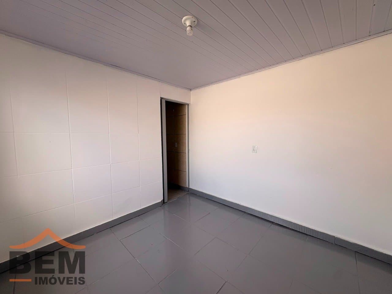 Apartamento para Locação com 2 quartos no bairro Santa Regina em Itajaí/SC: 6 - QUARTO
