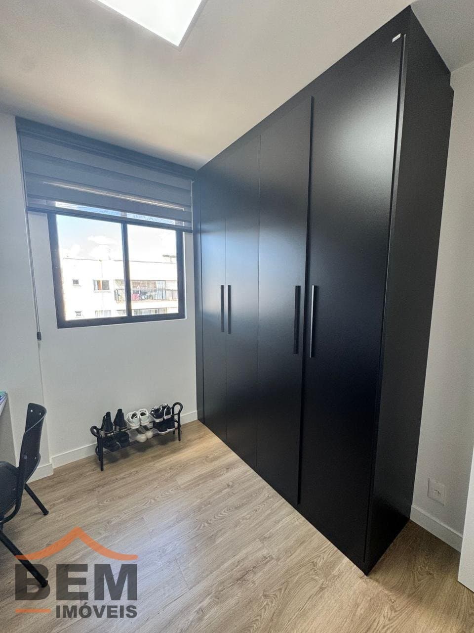 Apartamento à Venda com 3 quartos sendo 1 suíte, 2 vagas no bairro Vila Operária em Itajaí/SC: 18 - DORMITÓRIO 01