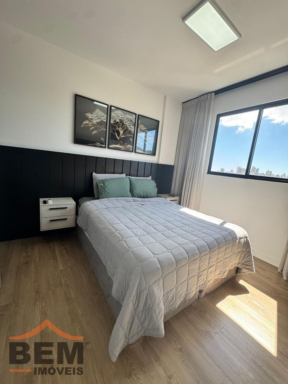 Apartamento à Venda com 3 quartos sendo 1 suíte, 2 vagas no bairro Vila Operária em Itajaí/SC: 14 - DORMITÓRIO SUÍTE