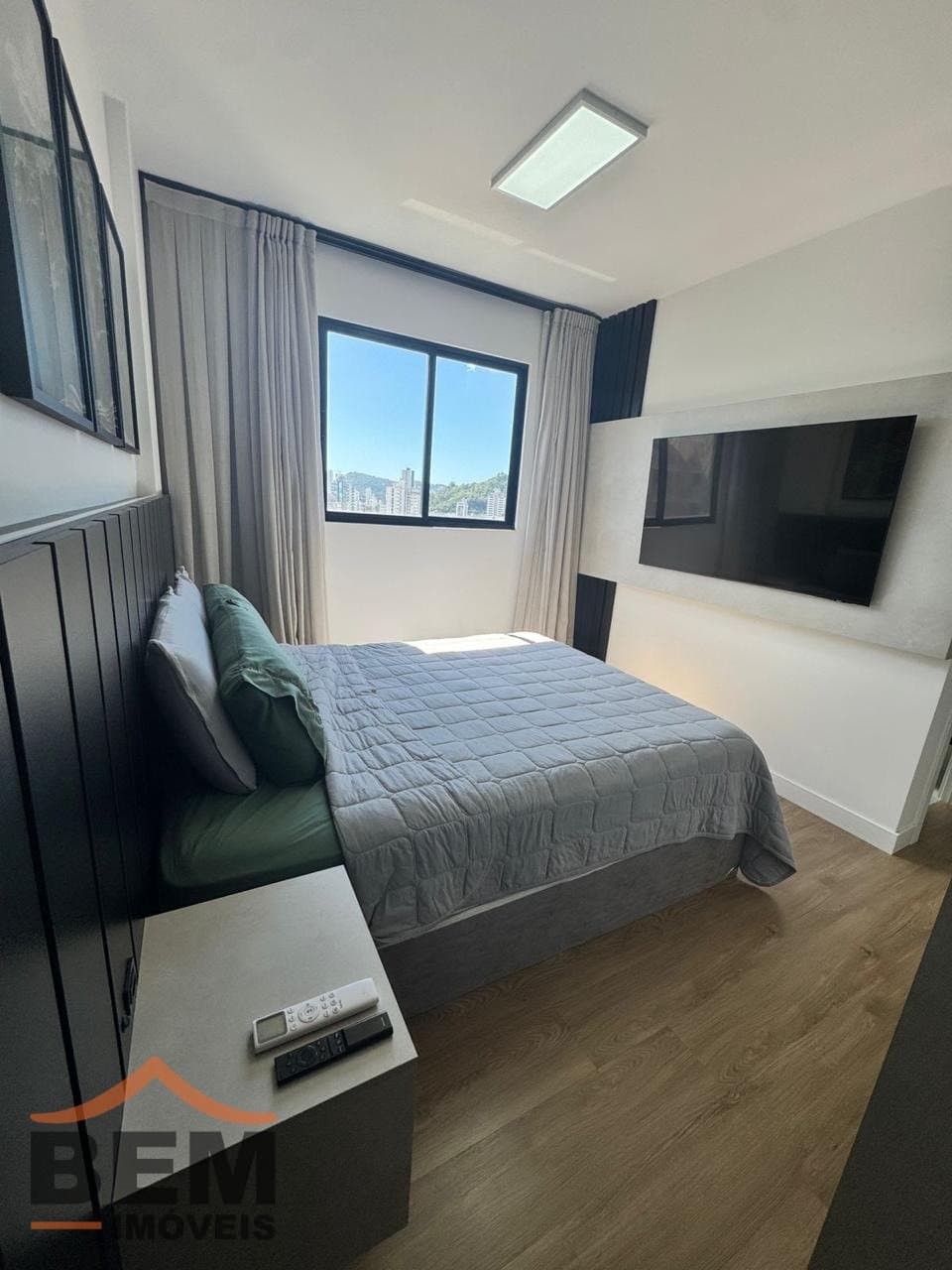 Apartamento à Venda com 3 quartos sendo 1 suíte, 2 vagas no bairro Vila Operária em Itajaí/SC: 15 - DORMITÓRIO SUÍTE