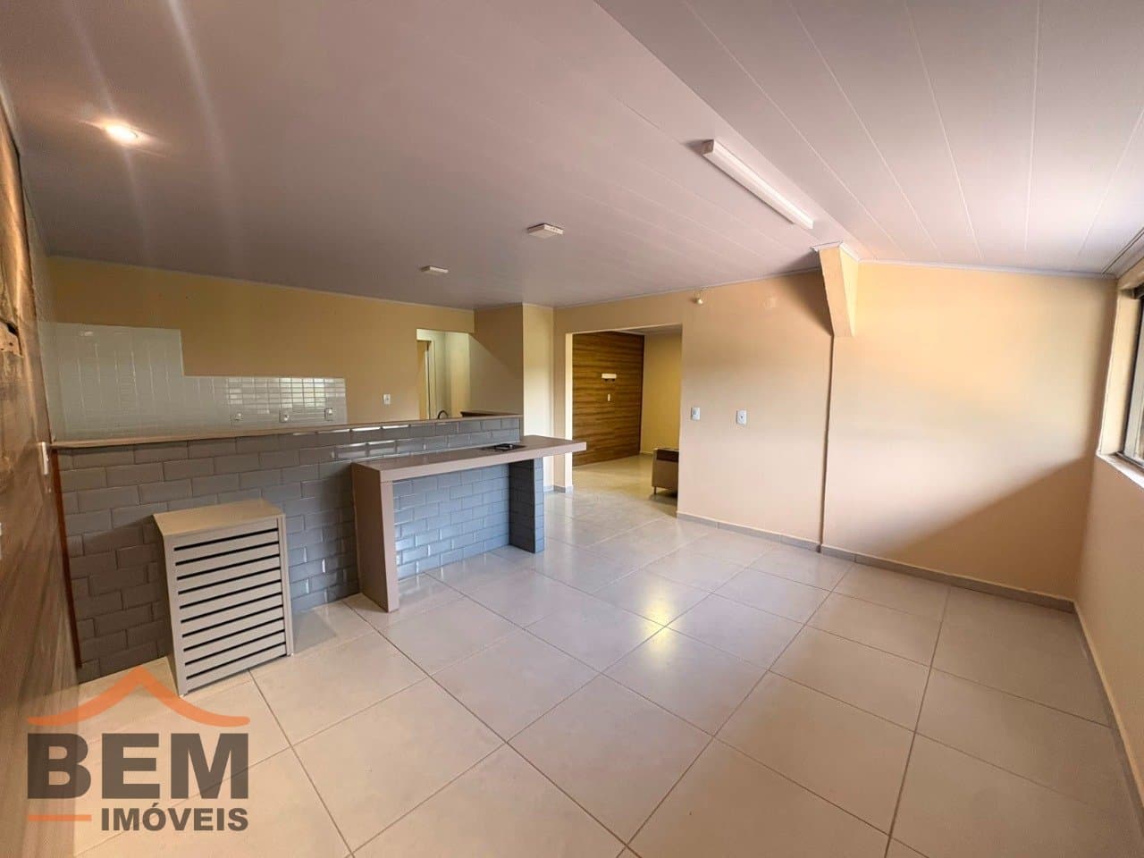 Apartamento para Locação com 2 quartos sendo 1 suíte, 2 vagas no bairro Baia em Itajaí/SC: 09 - SALA DE JANTAR