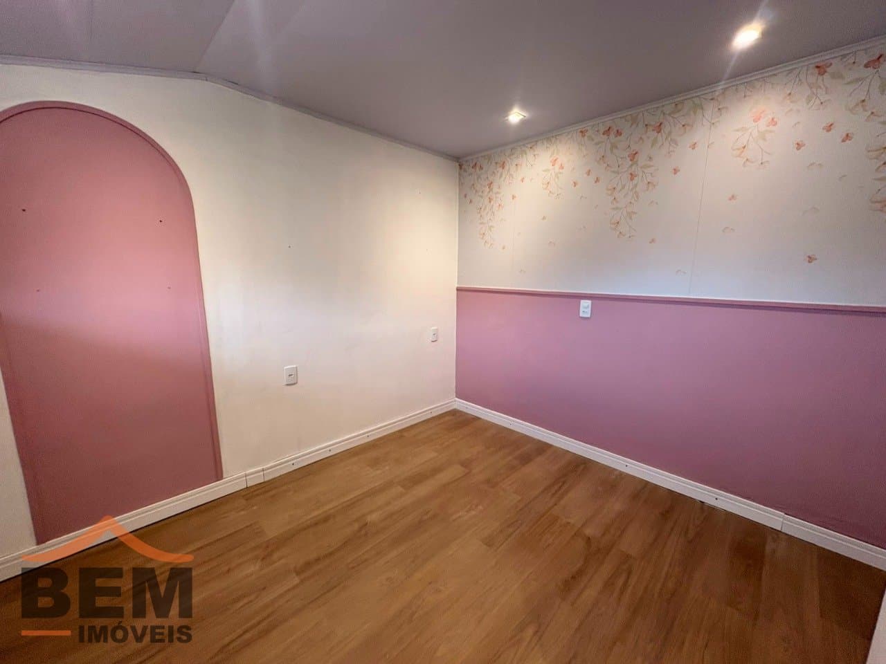 Apartamento para Locação com 2 quartos sendo 1 suíte, 2 vagas no bairro Baia em Itajaí/SC: 12 - DORMITÓRIO