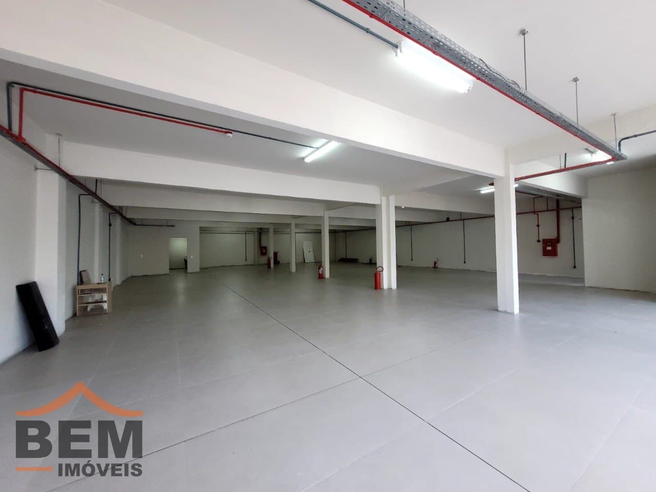 Galpão para Locação no bairro Vila Operária em Itajaí/SC: 9 - INTERNO