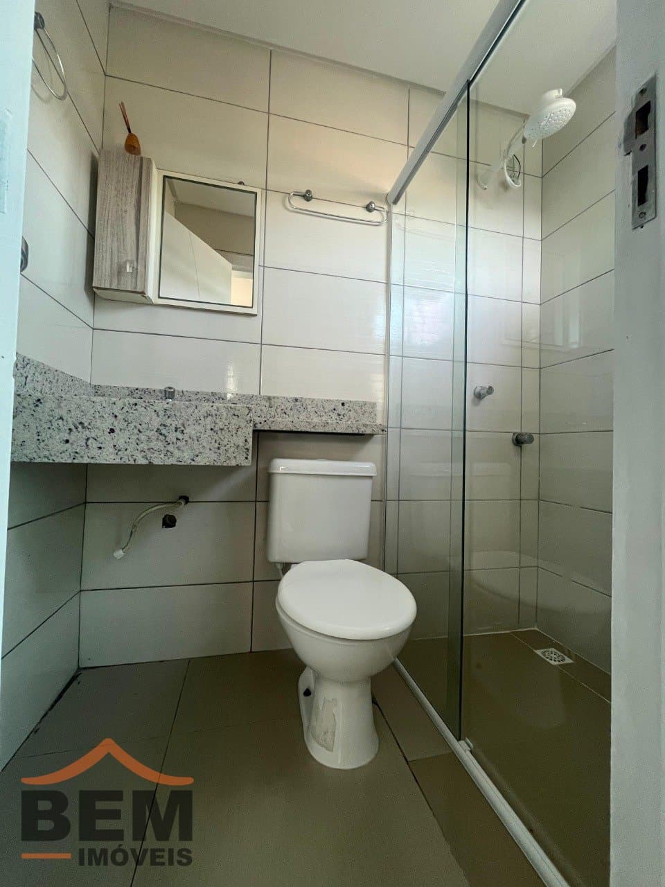 Apartamento para Locação com 1 quarto no bairro Dom Bosco em Itajaí/SC: 11 - BANHEIRO