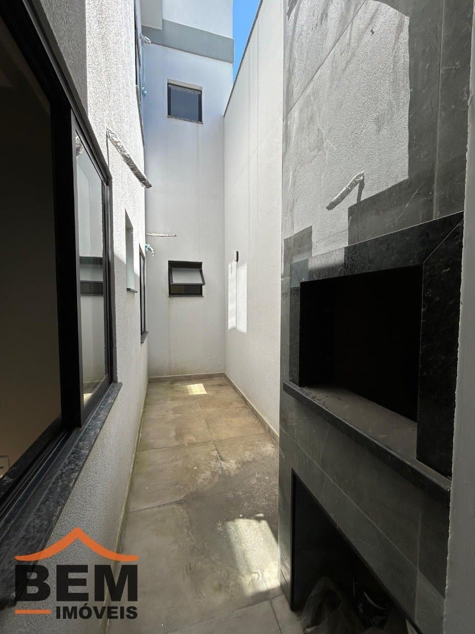 Apartamento à Venda com 3 quartos sendo 1 suíte no bairro Sao Vicente em Itajaí/SC