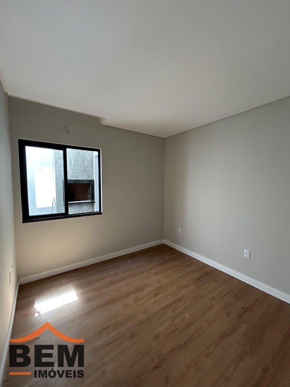Apartamento à Venda com 3 quartos sendo 1 suíte no bairro Sao Vicente em Itajaí/SC