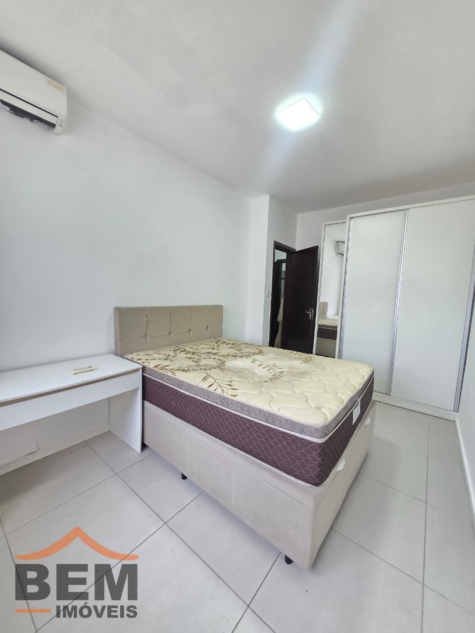 Casa para Locação com 2 quartos, 2 vagas no bairro Centro em Camboriú/SC: a7b875cb-8830-4879-b6cf-06212c5b5870