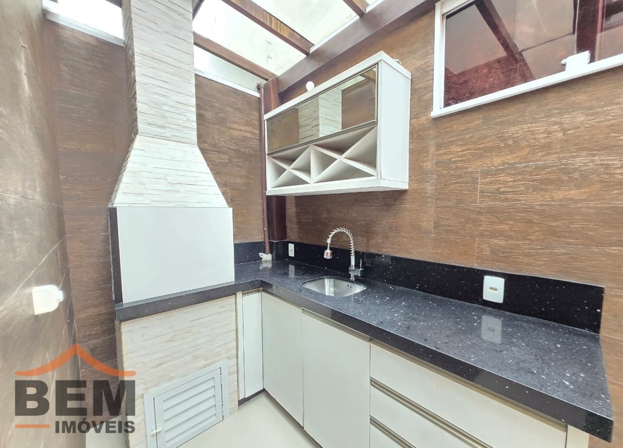 Casa à Venda com 2 quartos sendo 2 suítes no bairro Santa Regina em Camboriú/SC: 5dc3b34d-3f43-493f-9c51-f2f6bbb29709