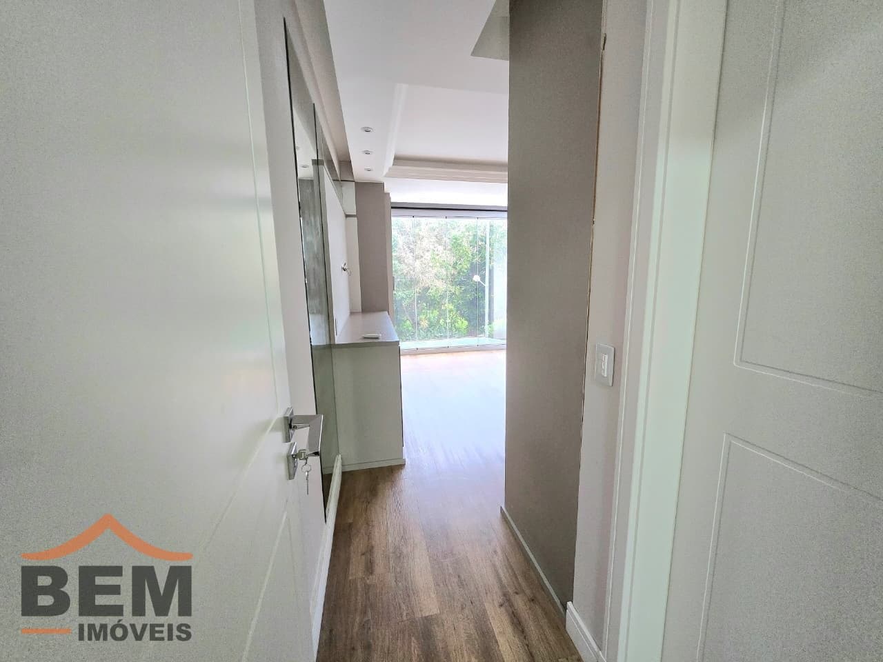 Casa à Venda com 2 quartos sendo 2 suítes no bairro Santa Regina em Camboriú/SC: ecf88797-67a8-41c7-a416-ad7246d3049e