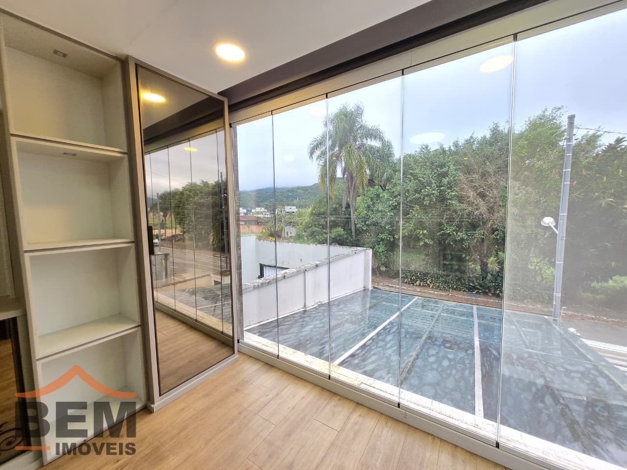 Casa à Venda com 2 quartos sendo 2 suítes no bairro Santa Regina em Camboriú/SC: 903f2518-d60e-4ae9-a3f8-1fb73bf9d23b