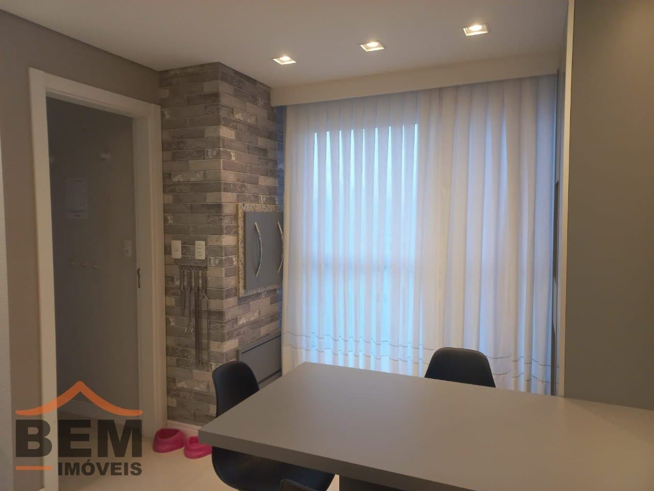Apartamento para Locação com 2 quartos sendo 2 suítes, 1 vaga no bairro São João em Itajaí/SC: 19 - CHURRASQUEIRA