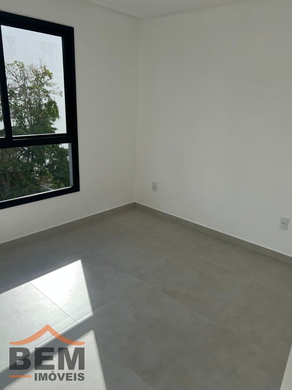 Apartamento para Locação com 2 quartos sendo 1 suíte no bairro Centro em Camboriú/SC: 7f56859c-97dc-46d2-9277-c4242e8e3f15