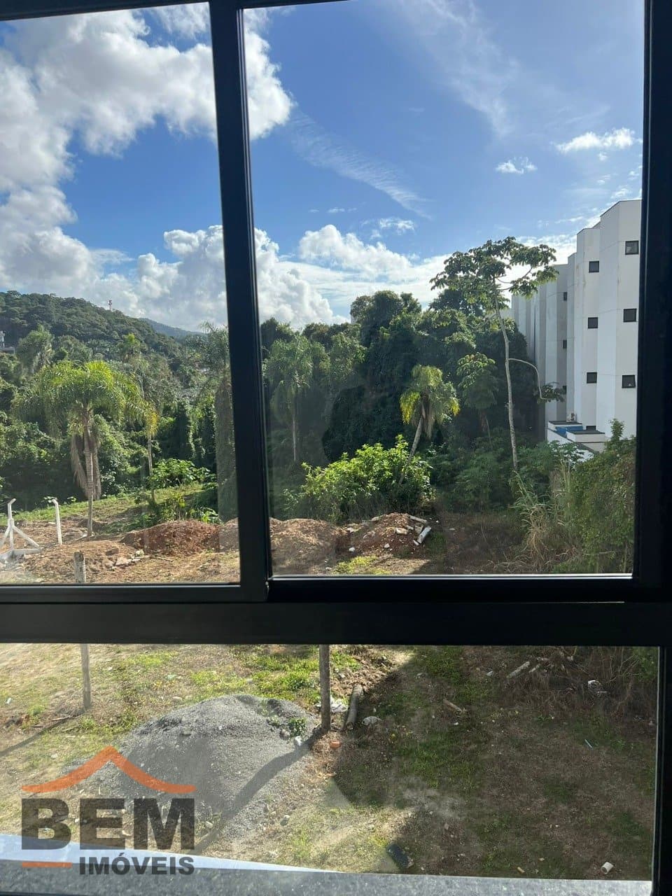 Apartamento para Locação com 2 quartos sendo 1 suíte no bairro Centro em Camboriú/SC: 8089bb68-2149-4c21-b538-909bd06d207a