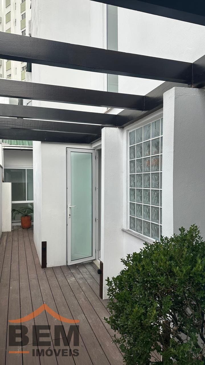 Sala Comercial para Locação com 4 vagas no bairro Fazenda em Itajaí/SC: 11 - FRENTE DA SALA