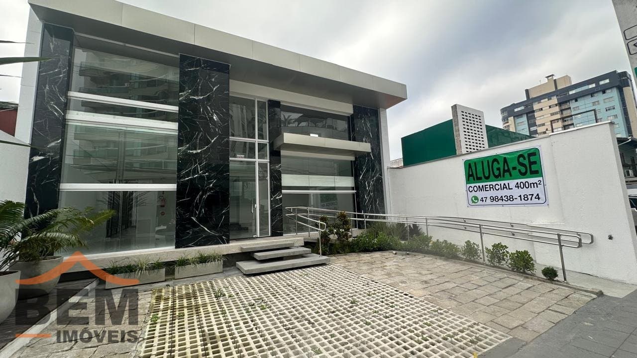 Sala Comercial para Locação com 4 vagas no bairro Fazenda em Itajaí/SC: 13 - FACHADA