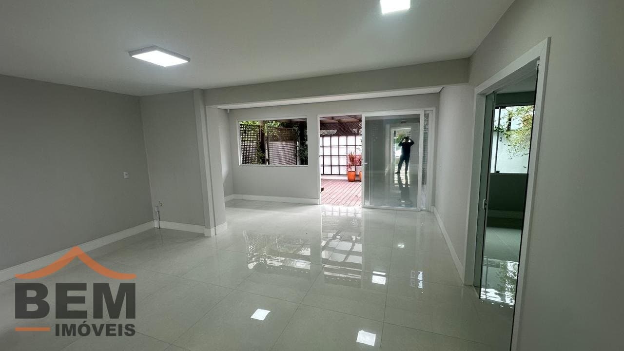 Sala Comercial para Locação com 4 vagas no bairro Fazenda em Itajaí/SC: 15 - SALA