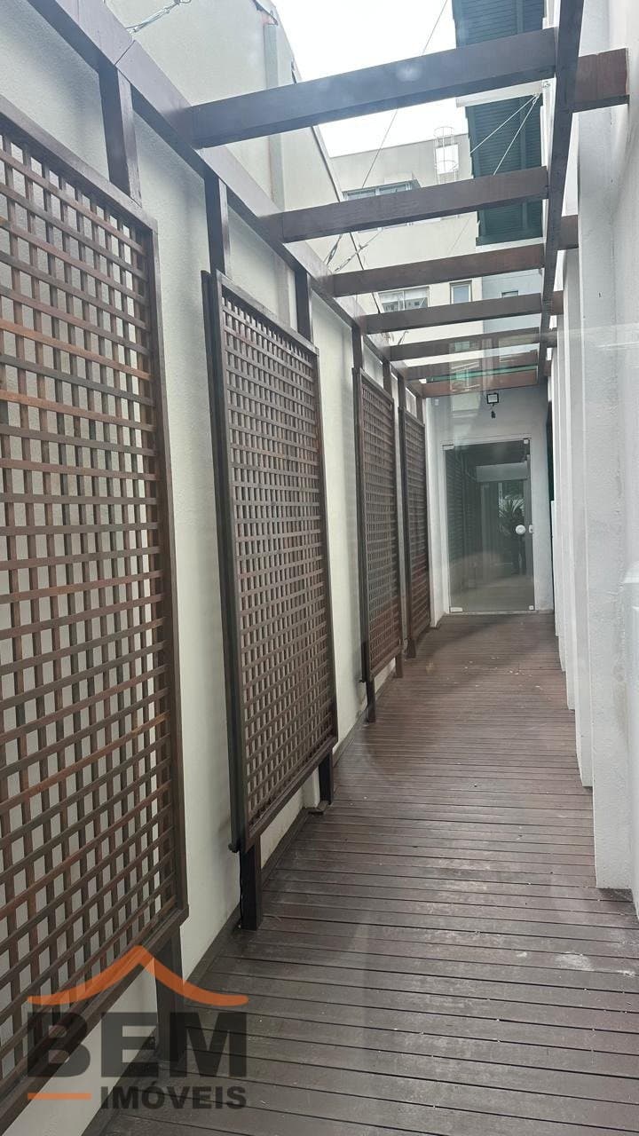 Sala Comercial para Locação com 4 vagas no bairro Fazenda em Itajaí/SC: 20 - CORREDOR