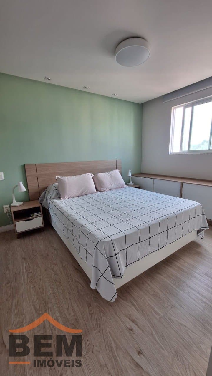 Apartamento à Venda com 3 quartos sendo 1 suíte, 2 vagas no bairro Vila Operária em Itajaí/SC