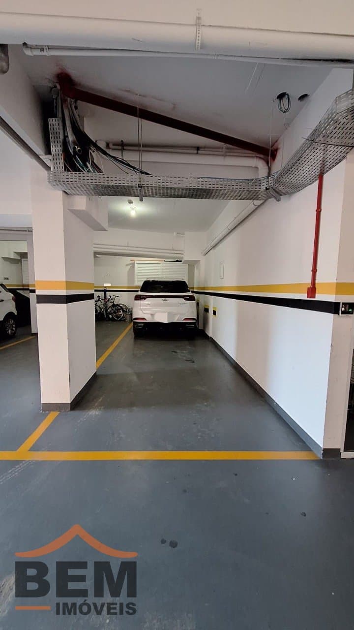 Apartamento à Venda com 3 quartos sendo 1 suíte, 2 vagas no bairro Vila Operária em Itajaí/SC