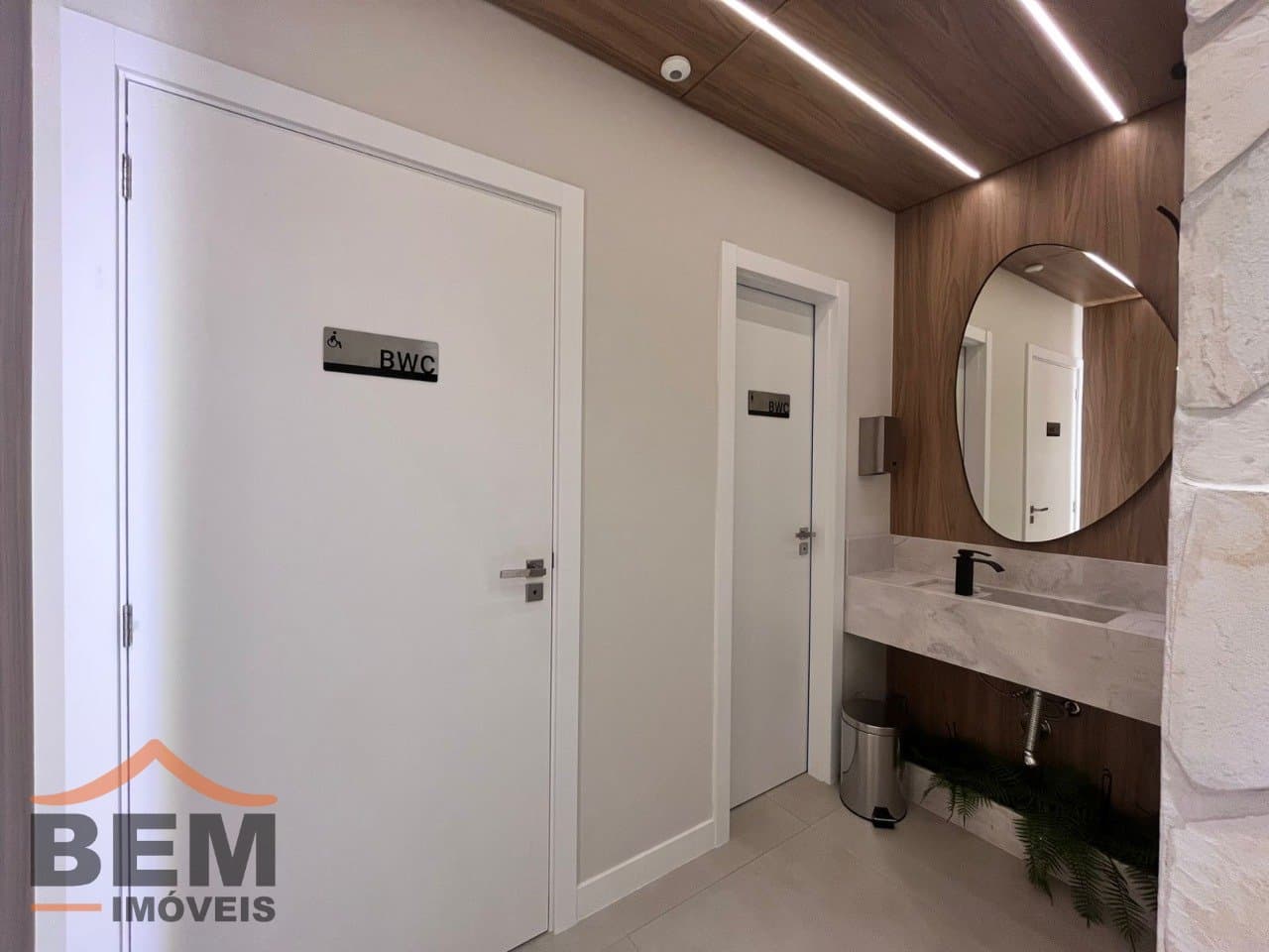 Apartamento à Venda com 3 quartos sendo 1 suíte, 2 vagas no bairro Vila Operária em Itajaí/SC