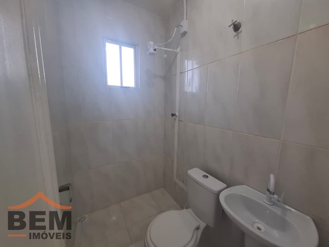 Kitnet para Locação com 1 quarto no bairro Barra do Rio em Itajaí/SC: 7 - BANHEIRO
