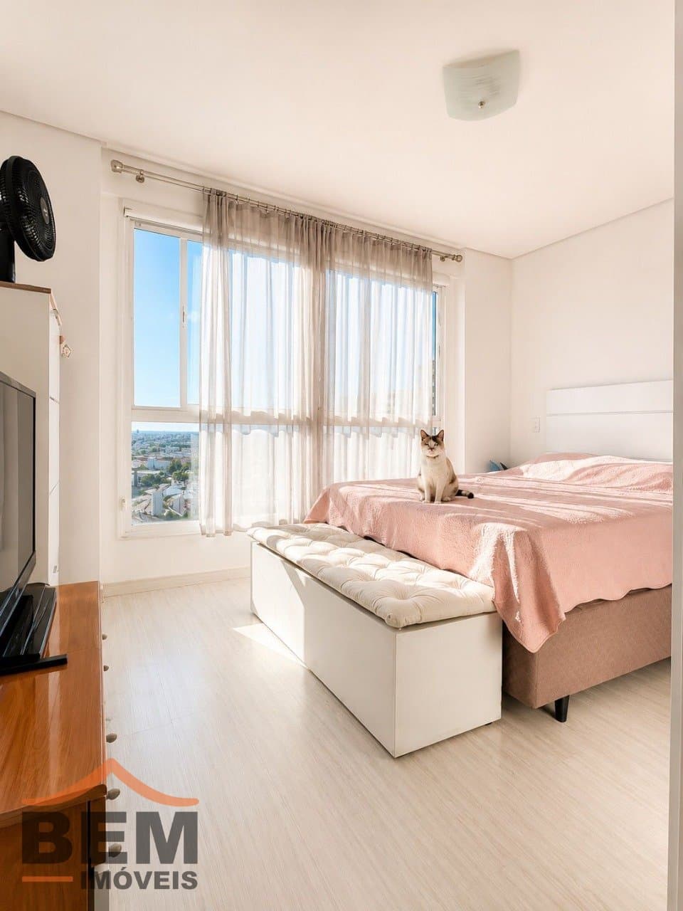 Apartamento à Venda com 2 quartos sendo 1 suíte, 1 vaga no bairro São Judas em Itajai/SC