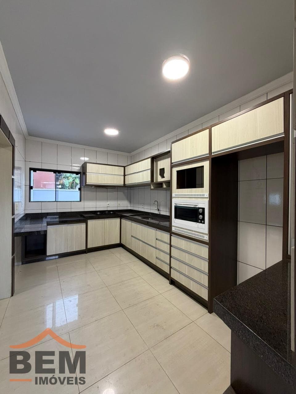 Casa à Venda com 3 quartos sendo 1 suíte, 6 vagas no bairro Sao Domingos em Navegantes/SC