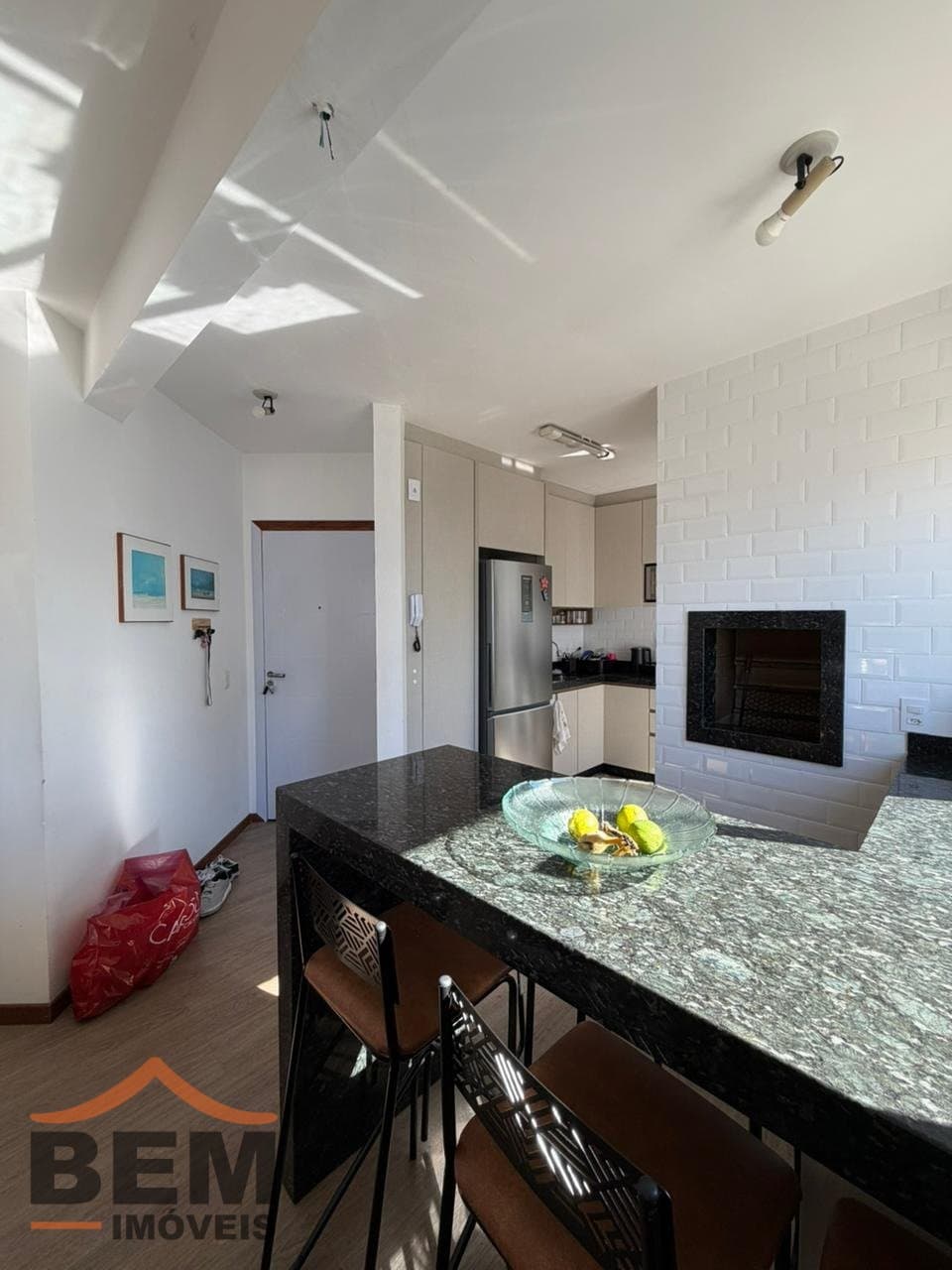Apartamento à Venda com 3 quartos sendo 1 suíte, 2 vagas no bairro Vila Operária em Itajaí/SC