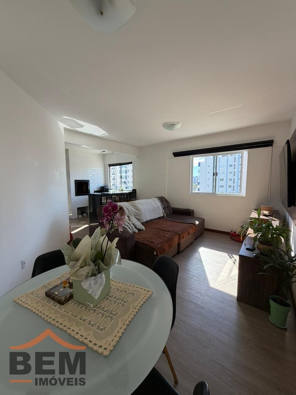 Apartamento à Venda com 3 quartos sendo 1 suíte, 2 vagas no bairro Vila Operária em Itajaí/SC