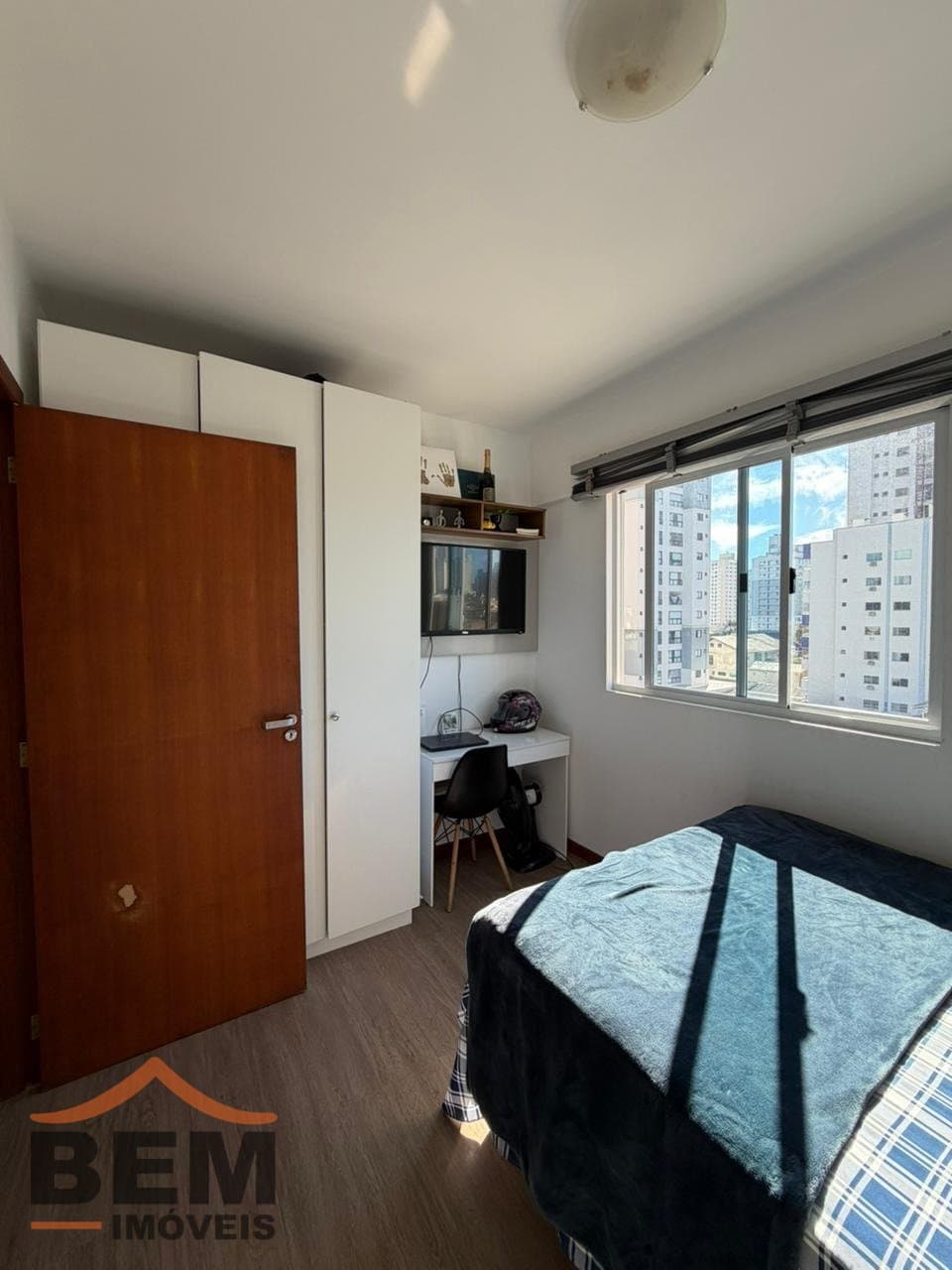 Apartamento à Venda com 3 quartos sendo 1 suíte, 2 vagas no bairro Vila Operária em Itajaí/SC