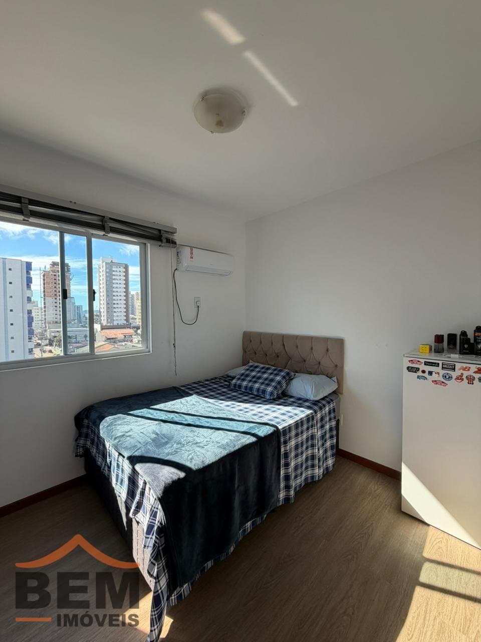 Apartamento à Venda com 3 quartos sendo 1 suíte, 2 vagas no bairro Vila Operária em Itajaí/SC