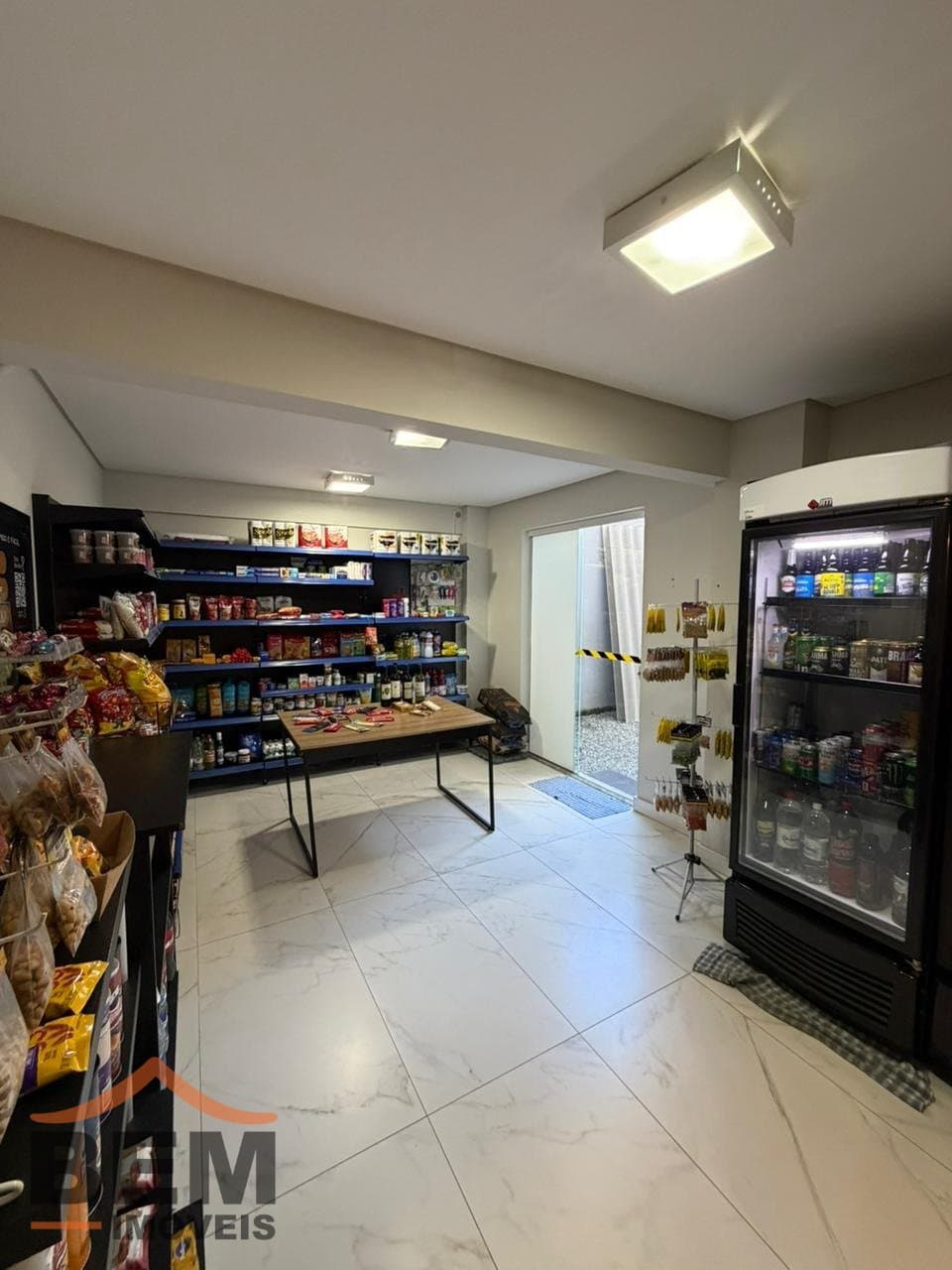 Apartamento à Venda com 3 quartos sendo 1 suíte, 2 vagas no bairro Vila Operária em Itajaí/SC
