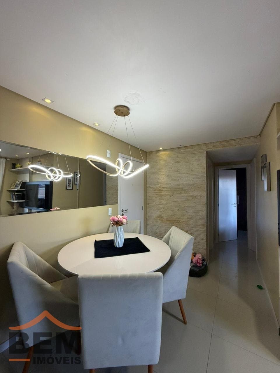 Apartamento à Venda com 2 quartos, 1 vaga no bairro Cidade Nova em Itajaí/SC