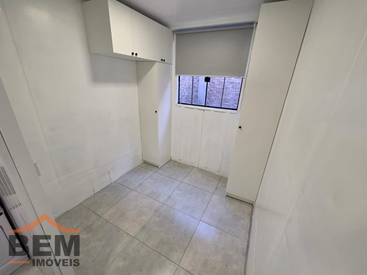Kitnet para Locação com 1 quarto no bairro São Judas em Itajaí/SC: 07 - DORMITÓRIO