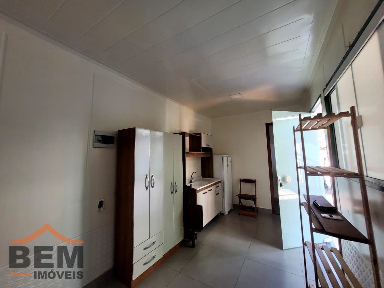 Kitnet para Locação com 1 quarto no bairro Cordeiros em Itajaí/SC: 6 - INTERNO