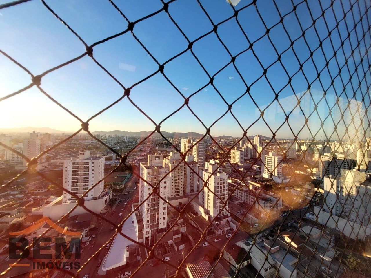 Apartamento para Locação com 2 quartos sendo 1 suíte, 1 vaga no bairro São Judas em Itajaí/SC: 17 - VISTA