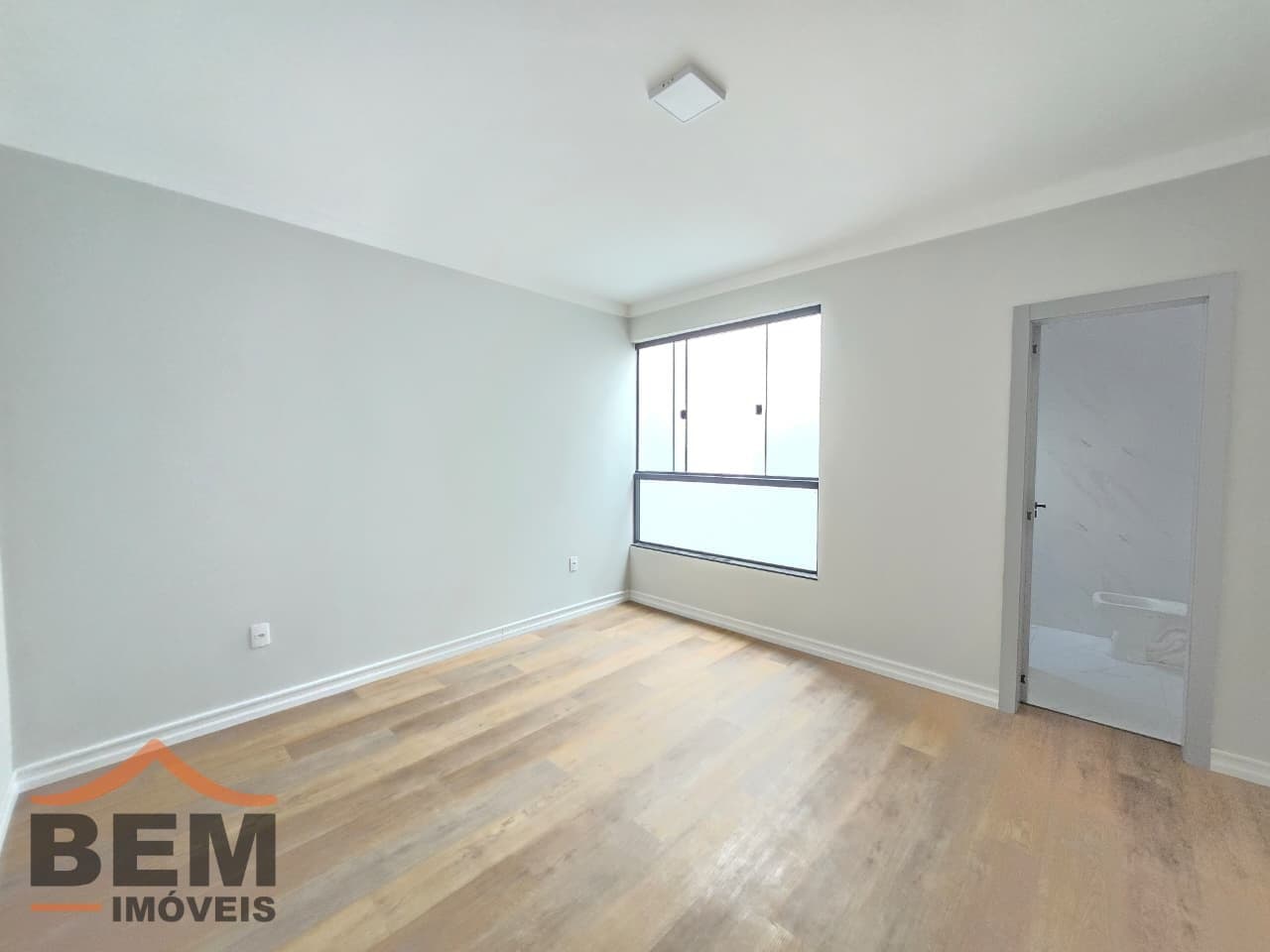 Casa à Venda com 2 quartos sendo 2 suítes, 1 vaga no bairro Areias em Camboriú/SC: 85c6494a-310c-4374-baba-ab8ff7a2f6de