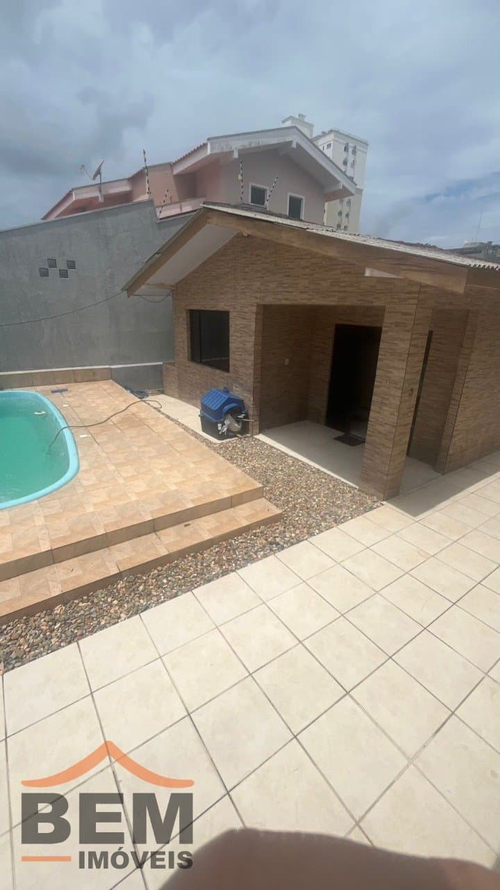 Casa à Venda com 2 quartos, 7 vagas no bairro Sao Vicente em Itajaí/SC