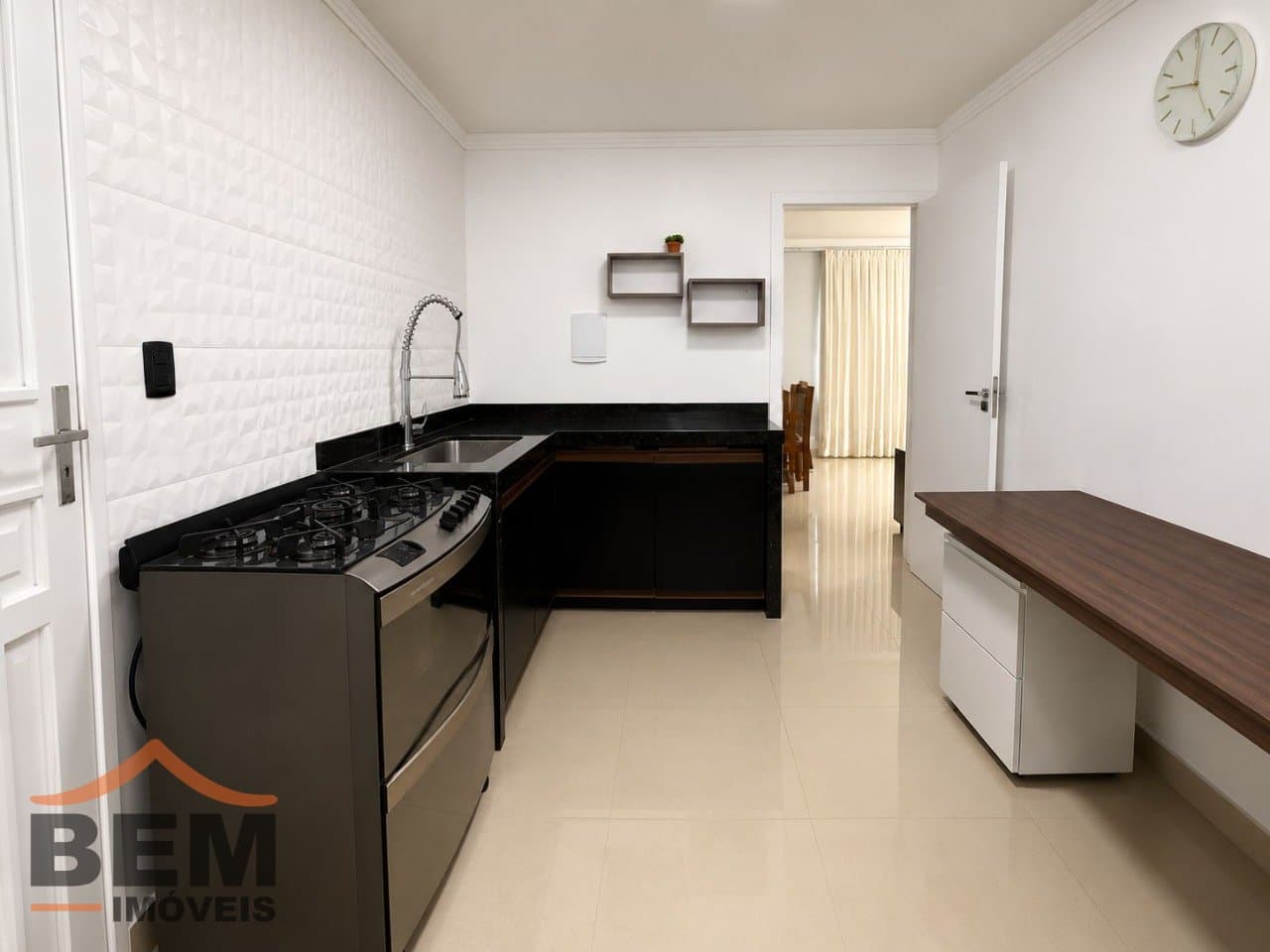 Apartamento à Venda com 3 quartos sendo 1 suíte, 2 vagas no bairro Dom Bosco em Itajaí/SC