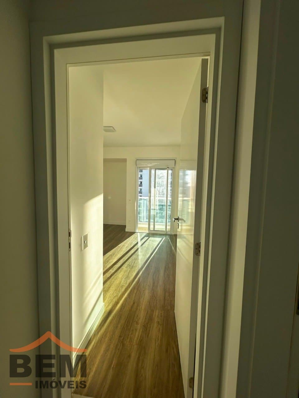 Apartamento à Venda com 2 quartos sendo 2 suítes, 2 vagas no bairro Centro em Itajaí/SC