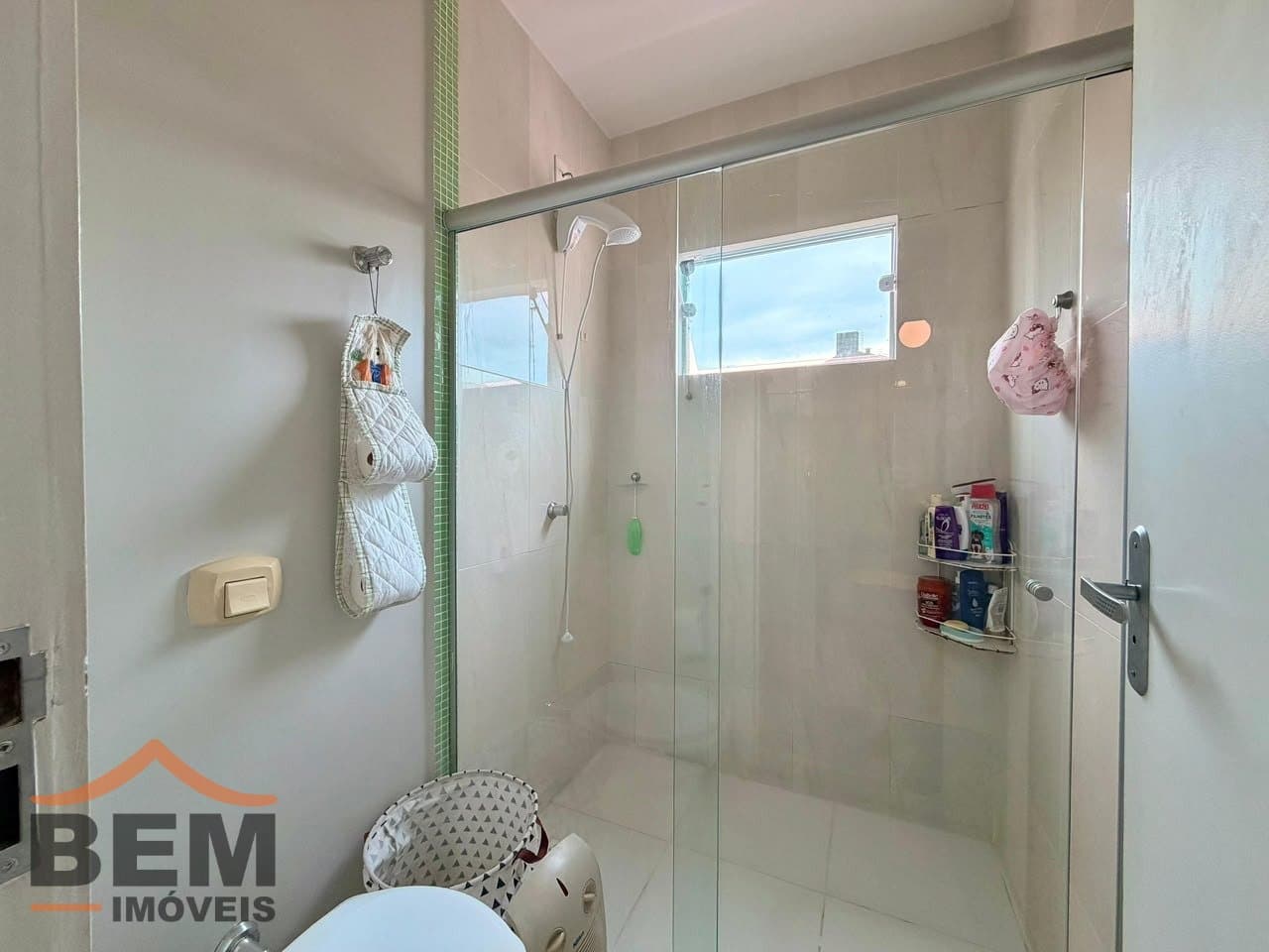 Casa à Venda com 3 quartos sendo 1 suíte, 2 vagas no bairro Ressacada em Itajaí/SC