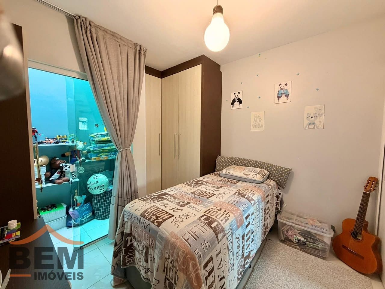 Casa à Venda com 3 quartos sendo 1 suíte, 2 vagas no bairro Ressacada em Itajaí/SC