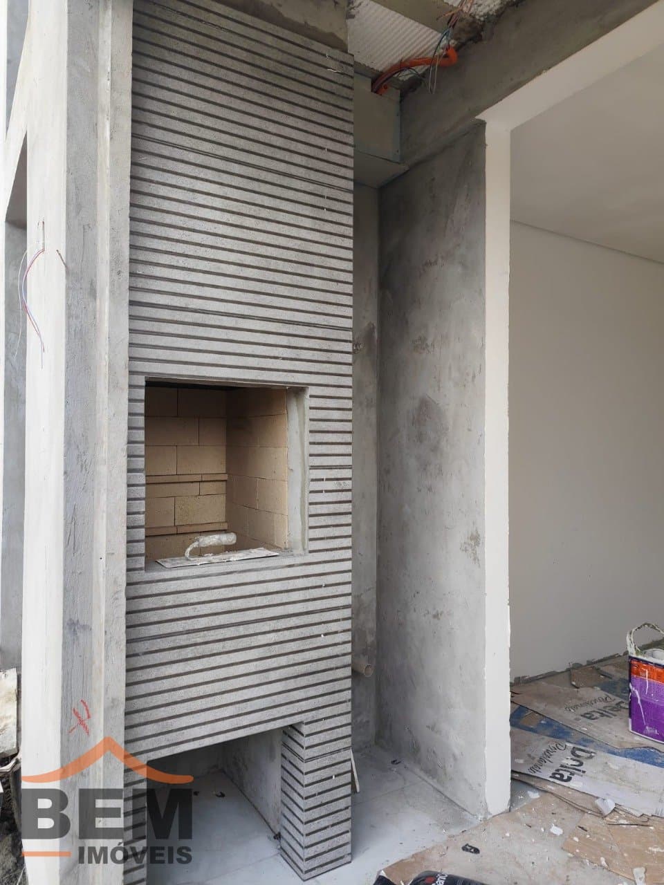 Apartamento à Venda com 2 quartos sendo 1 suíte, 1 vaga no bairro Rio de Meio em Itajaí/SC