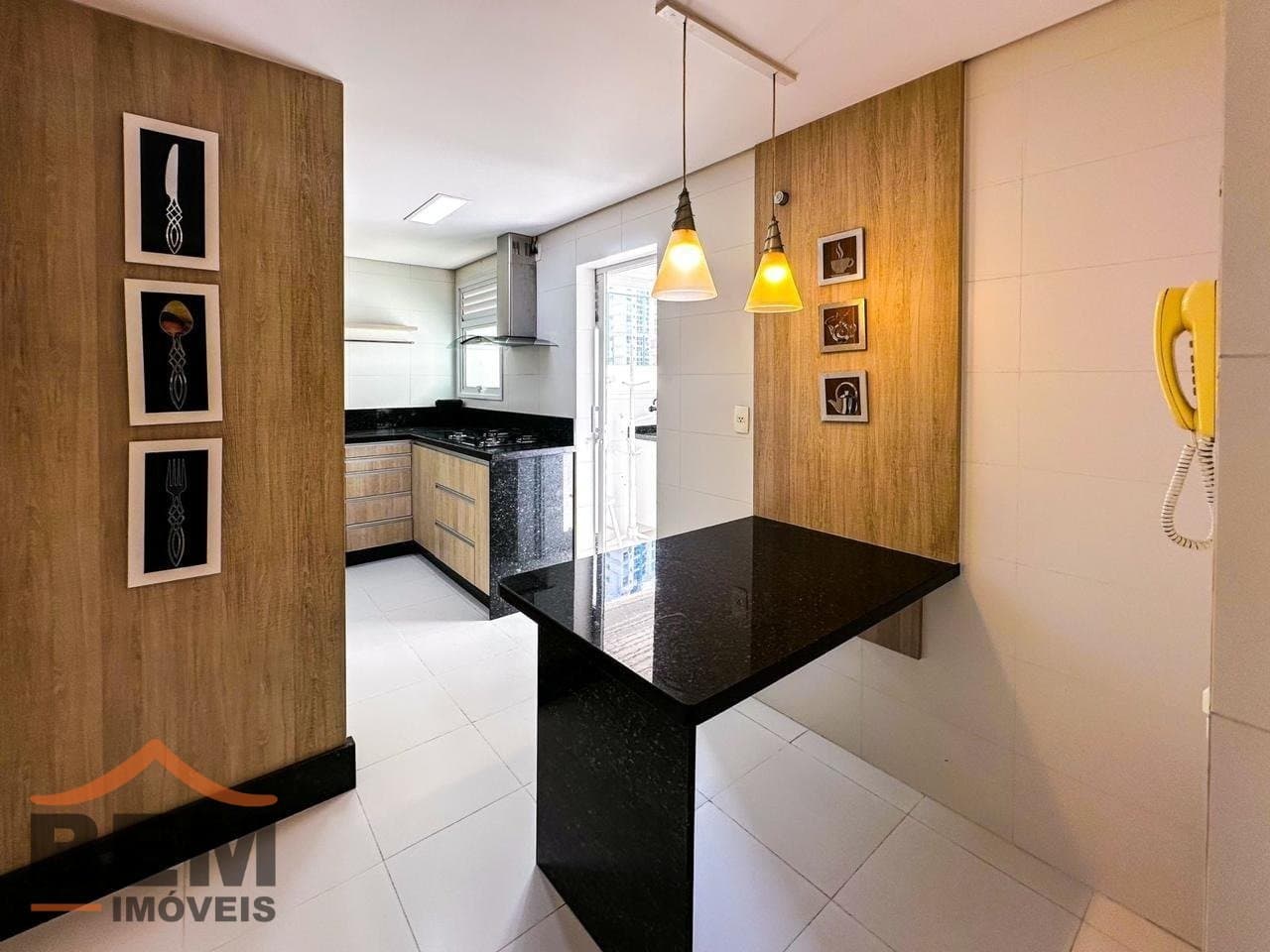 Apartamento para Locação com 3 quartos sendo 3 suítes, 2 vagas no bairro Centro em Itajaí/SC: 9 - COZINHA