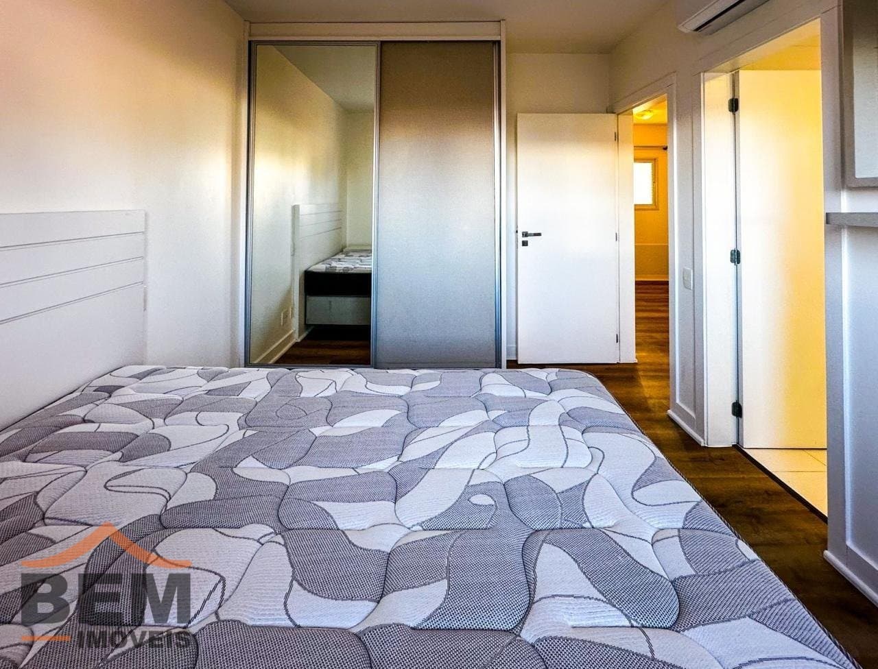 Apartamento para Locação com 3 quartos sendo 3 suítes, 2 vagas no bairro Centro em Itajaí/SC: 21 - DORMITÓRIO SUÍTE 03